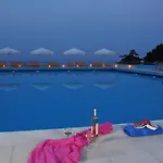 Ξενοδοχείο Makryammos 5*