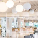 Ξενοδοχείο Makryammos 5*