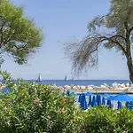 Ξενοδοχείο Makryammos 5*