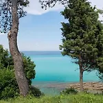 Makryammos Makriammos