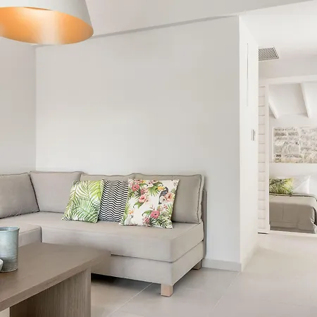 Hotel Makryammos 5*
